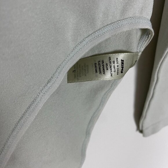 Skims Essentials Long Sleeve Bodysuit Womens Large NWOT - Picture 2 of 5